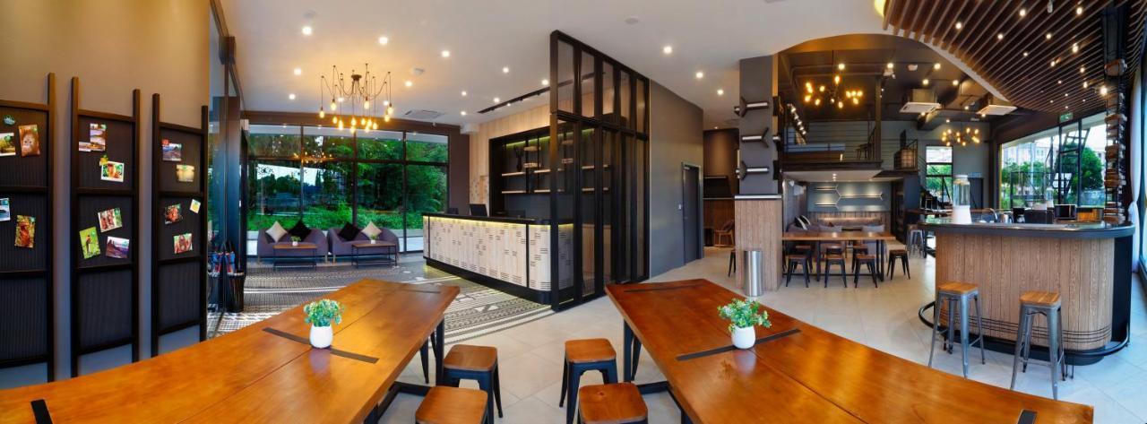 Bulatan Hostel Tanjong Aru Bagian luar foto